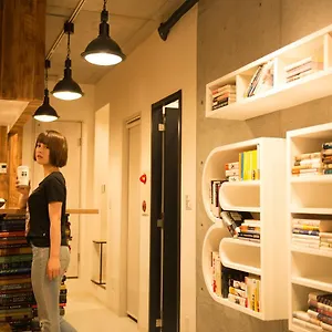 ホステル ブック ティー ベッド麻布十番店, 東京都